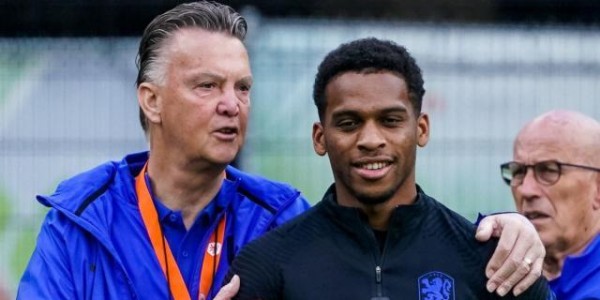 华体会官网-【观察】快7月了还没新援 行动迟缓的曼联在干嘛？