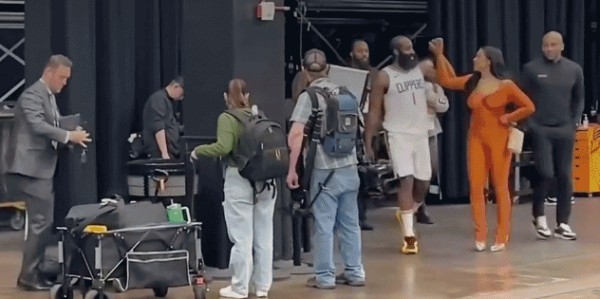 太阳1亿买断比尔！登哥“勾搭”嫂子引进比尔！