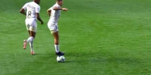 华体会登录入口-双脚站到足球上得吃黄牌！德佩不服？解释来了！